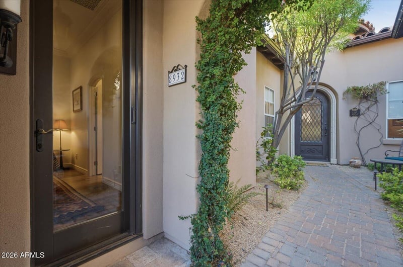 8932 E Mountain Spring Rd, Scottsdale, AZ 85255