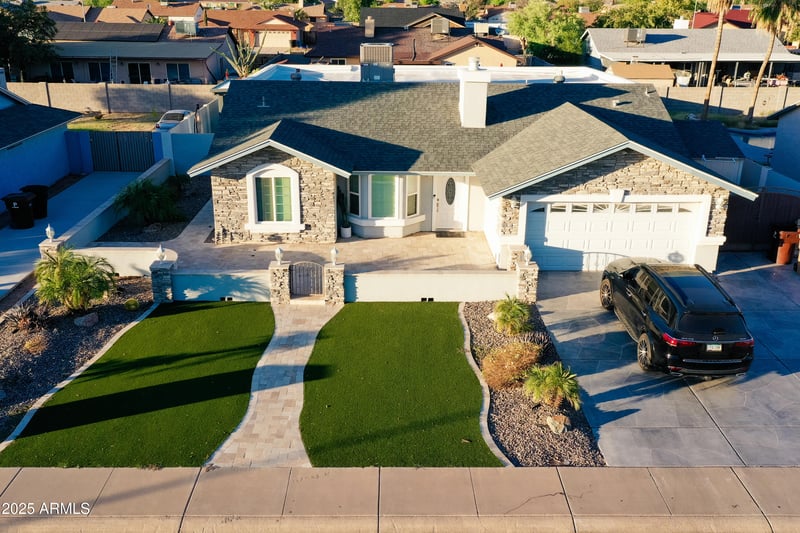 8932 El Caminito Dr, Peoria, AZ 85345