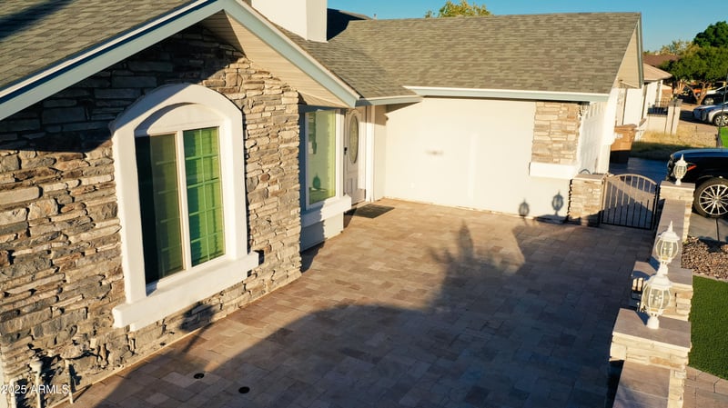 8932 El Caminito Dr, Peoria, AZ 85345