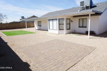 8933 Peck Dr, Glendale, AZ 85305