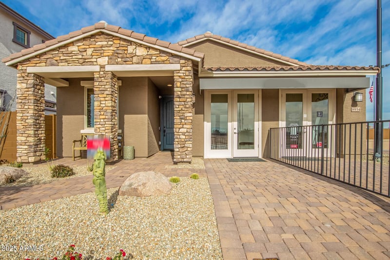 8934 Georgia Ave, Glendale, AZ 85305