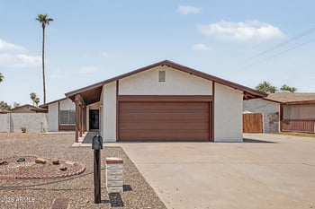 8934 N 55th Dr, Glendale, AZ 85302