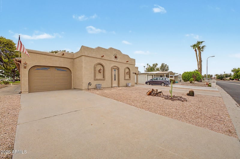8935 Fairway Blvd, Sun Lakes, AZ 85248