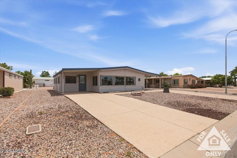 8935 Ohio Ave, Sun Lakes, AZ 85248