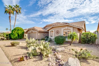 8935 Kerry Ln, Peoria, AZ 85382