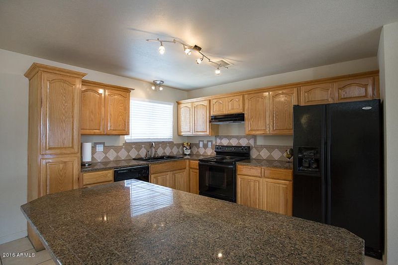 8935 N 17th Dr, Phoenix, AZ 85021