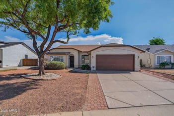 8935 W Mclellan Rd, Glendale, AZ 85305