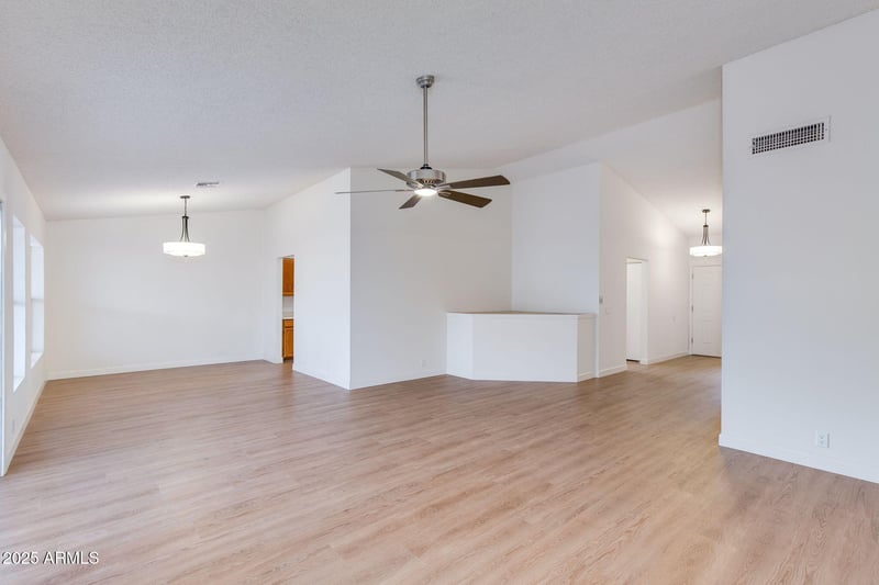 8936 Granada Rd, Phoenix, AZ 85037