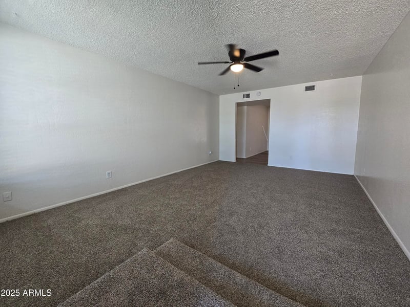 8936 Mackenzie Dr, Phoenix, AZ 85037