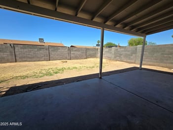 8936 Mackenzie Dr, Phoenix, AZ 85037