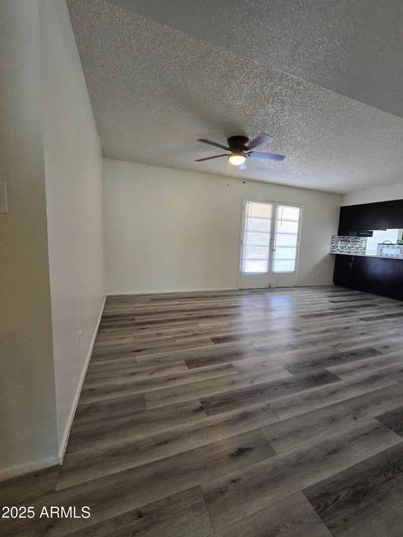 8936 Mackenzie Dr, Phoenix, AZ 85037