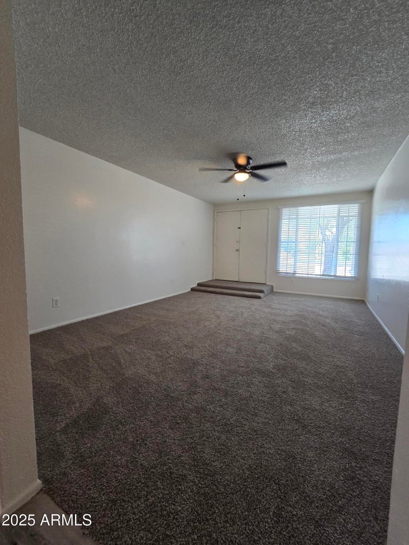 8936 Mackenzie Dr, Phoenix, AZ 85037