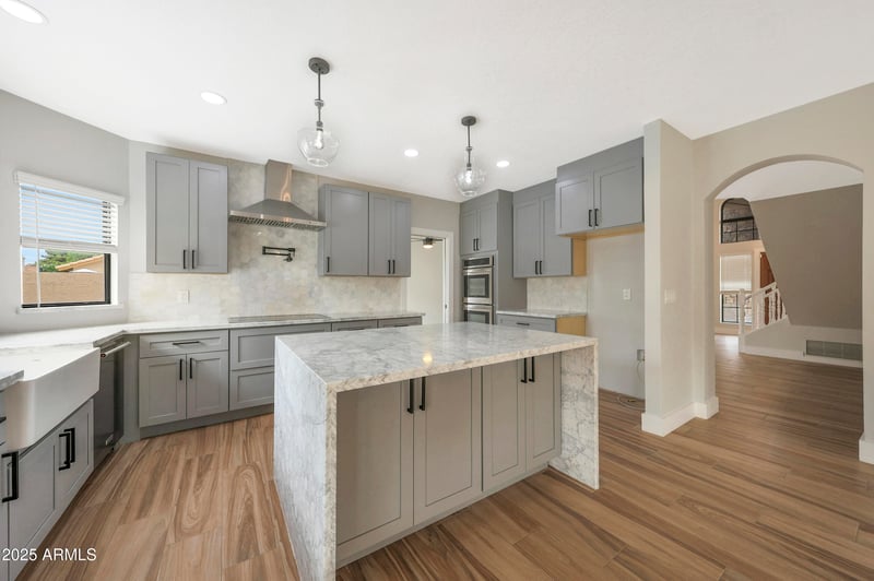 8938 Forest Ave, Tempe, AZ 85284