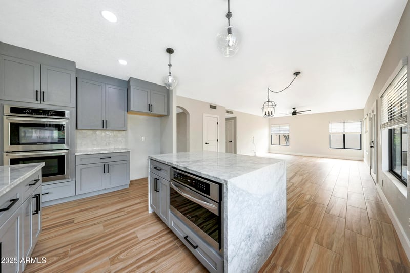 8938 Forest Ave, Tempe, AZ 85284