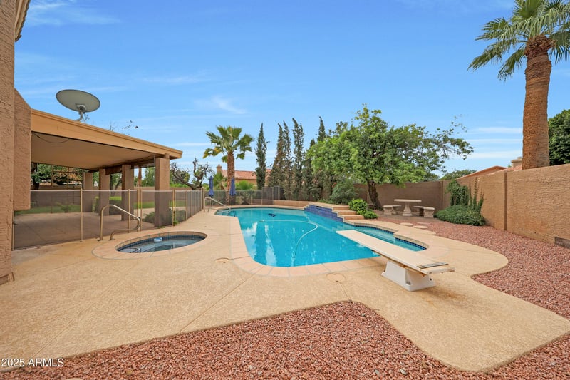 8938 Forest Ave, Tempe, AZ 85284