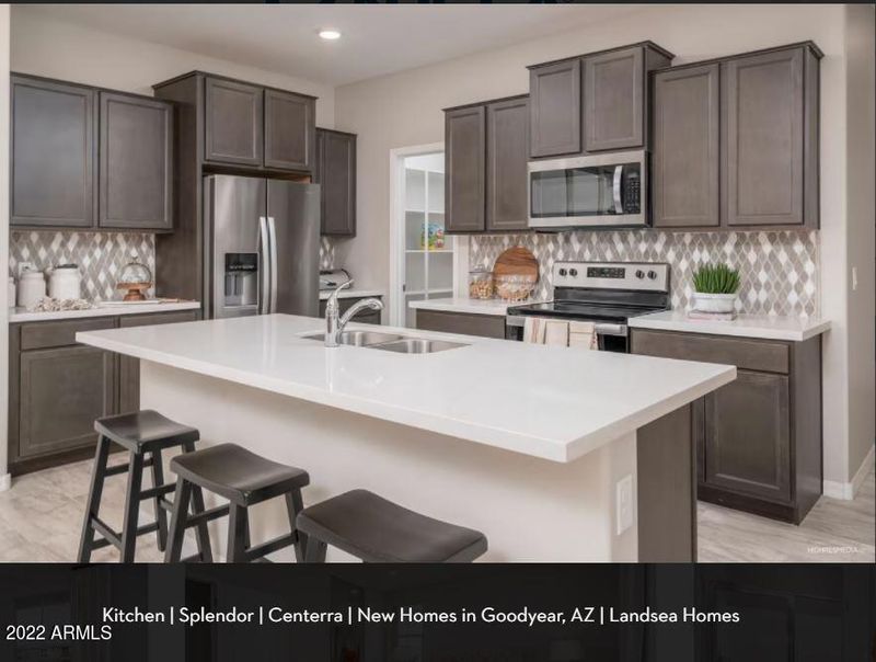 894 S 150th Dr, Goodyear, AZ 85338