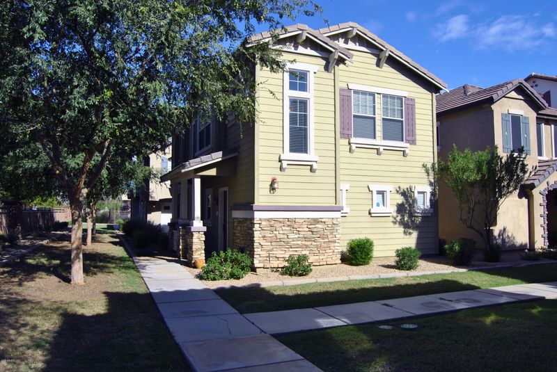 894 W Aspen Way, Gilbert, AZ 85233