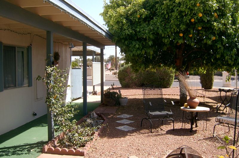 8940 E Lakeview Dr, Sun Lakes, AZ 85248