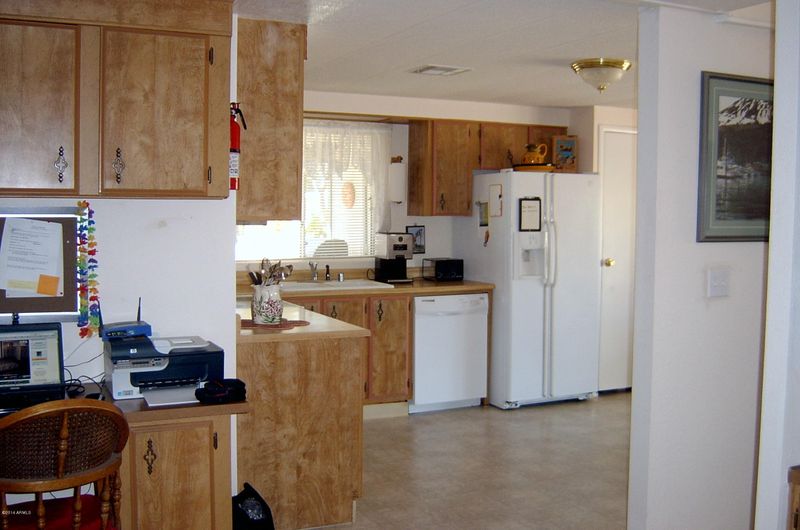8940 E Lakeview Dr, Sun Lakes, AZ 85248