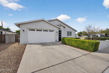 8942 15th Ln, Phoenix, AZ 85021