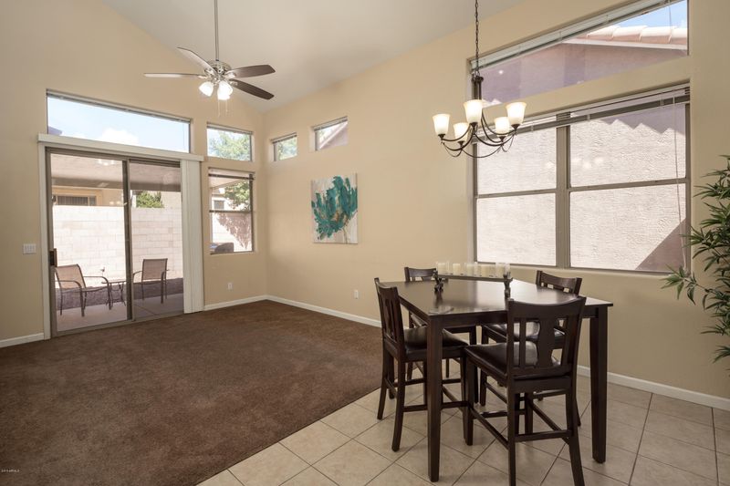 8942 E Capri Ave, Mesa, AZ 85208