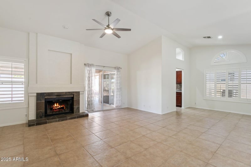 8942 Sequoia Dr, Peoria, AZ 85382