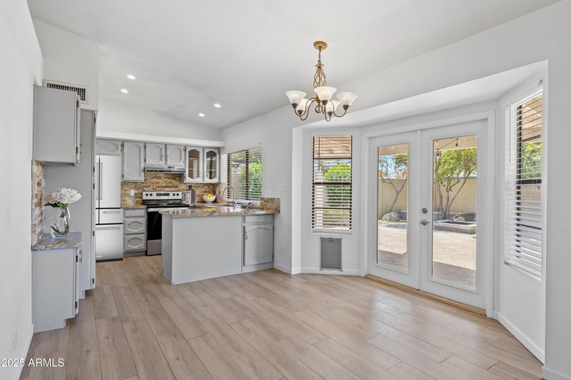 8943 Friess Dr, Scottsdale, AZ 85260