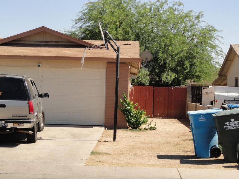 8945 W Cheery Lynn Rd, Phoenix, AZ 85037
