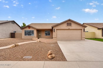 8947 Sierra Vista Dr, Glendale, AZ 85305