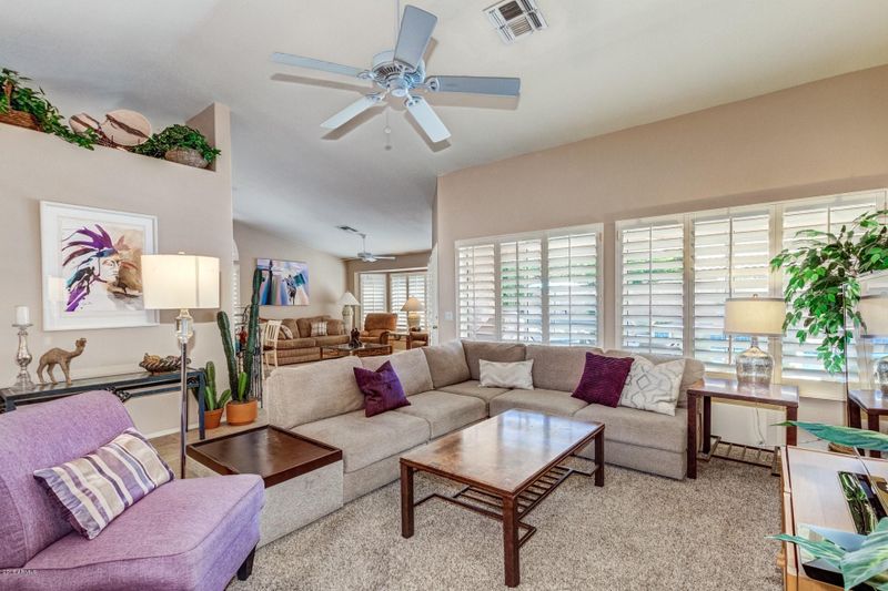 8947 W Utopia Rd, Peoria, AZ 85382