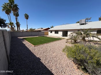 8949 Cinnabar Ave, Peoria, AZ 85345