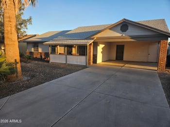 8949 Cinnabar Ave, Peoria, AZ 85345