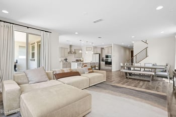 8949 San Juan Ave, Glendale, AZ 85305