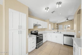 8949 Hubbell St, Phoenix, AZ 85037