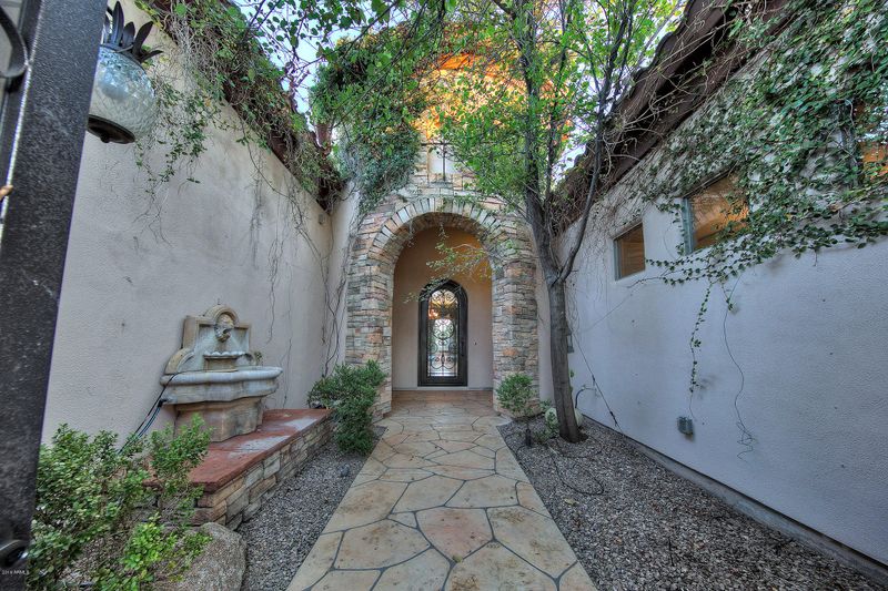 8951 E Wethersfield Rd, Scottsdale, AZ 85260