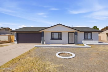 8952 Royal Palm Rd, Peoria, AZ 85345