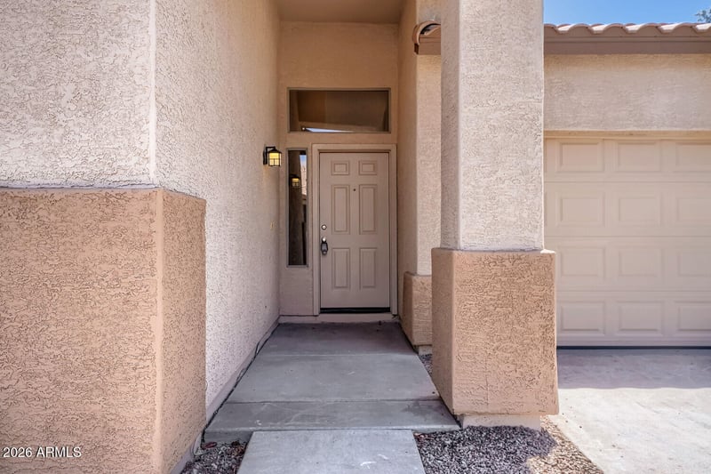 8953 E Capri Ave, Mesa, AZ 85208
