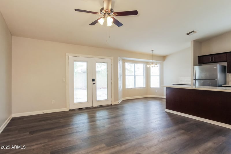 8953 Monte Vista Rd, Phoenix, AZ 85037