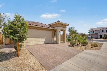 8954 San Juan Ave, Glendale, AZ 85305