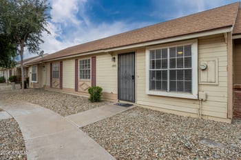 8955 Loma Ln, Peoria, AZ 85345