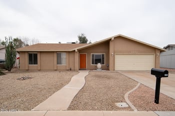 8955 Meadowbrook Ave, Phoenix, AZ 85037
