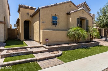 8955 W Northview Ave, Glendale, AZ 85305