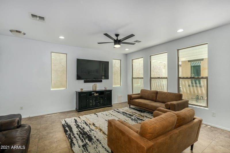 8955 W Northview Ave, Glendale, AZ 85305