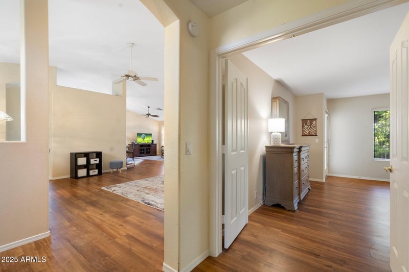 8958 Rosemonte Dr, Peoria, AZ 85382