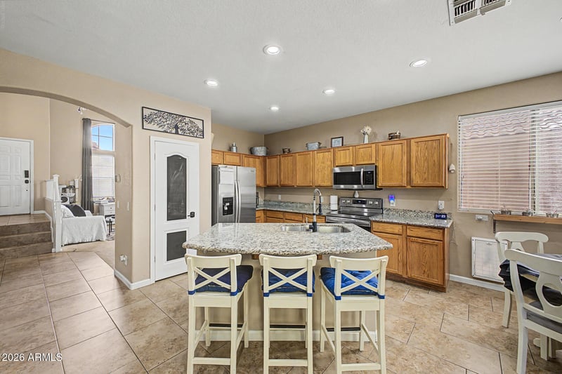 8959 E Hillview St, Mesa, AZ 85207