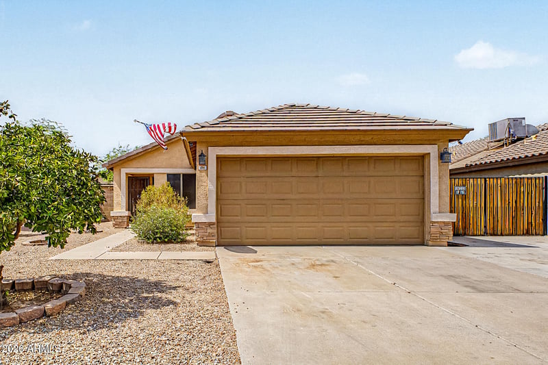 896 Graham Ln, Apache Junction, AZ 85119