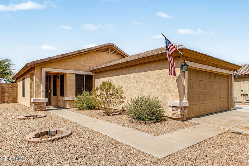 896 Graham Ln, Apache Junction, AZ 85119