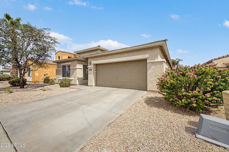 896 E La Costa Pl, Chandler, AZ 85249