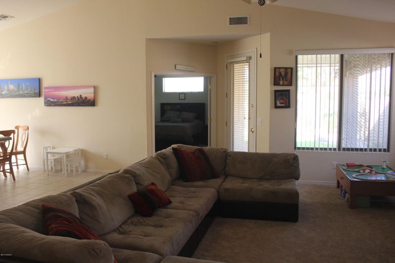 896 S Nielson St, Gilbert, AZ 85296