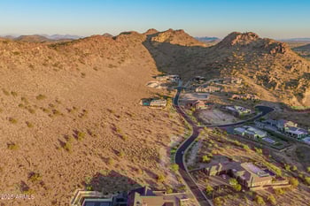 8962 Roberta Ln, Peoria, AZ 85383